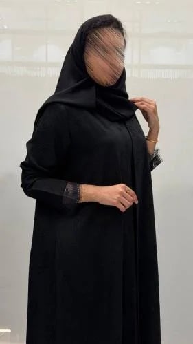 عباية تهاني كلوش بقماش شكيرا وتدخيلات كلفه دانتيل الكم