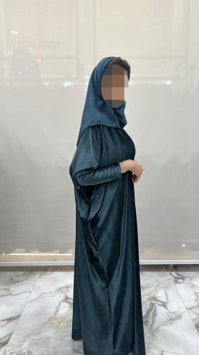 عباية مذهله مخمل الون البترولي