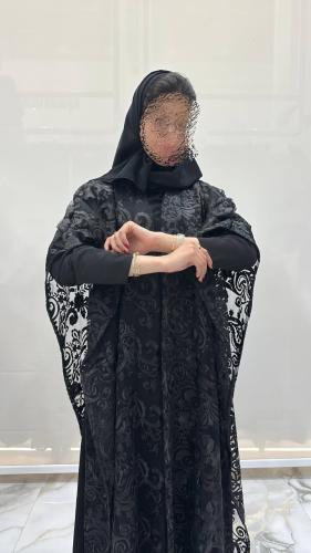 عباية رنيم بقماش انترنت وشال دانتيل جبير
