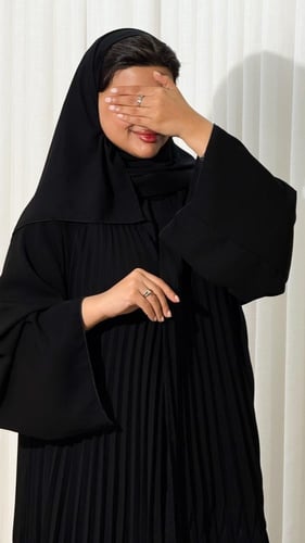 عباية كلوش كسرات بقماش ملكي