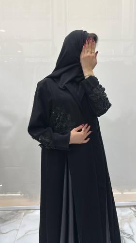 عباية مزنه بقماش اندنوسي سواد فاحم وبكسات بقماش حر...
