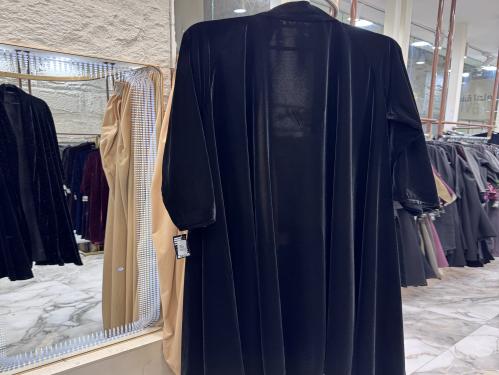 عباية مشاعل دبل كلوش مخمل الون الأسود