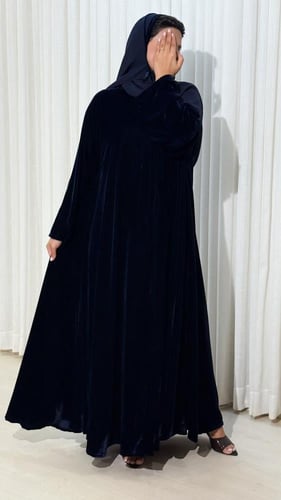 عباية مشاعل دبل كلوش مخمل الون الكحلي