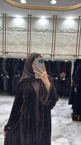 عباية فطوم كلوش مخمل مكسر الون البني