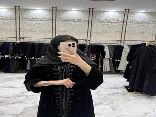 عباية شموخ دبل كلوش الون الأسود
