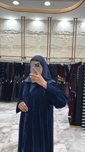 عباية مسك كلوش مخمل منثور كرستال الون الكحلي