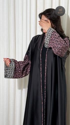 عبايه كلوش بقماش حرير تدخيلات قماش هندي