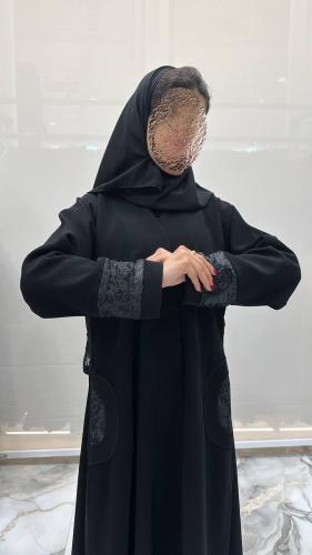 عباية فريده كلوش بقماش اندنوسي اسود فاحم وتدخيلات...