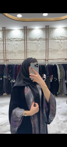عباية اريام مخمل مبطن بالون العشوائي