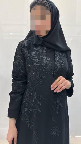 عباية ريتاج كلوش مبطن بقماش ملكي تطريز اسود كرستال...