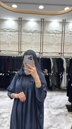 عباية مذهله مخمل الون الكحلي