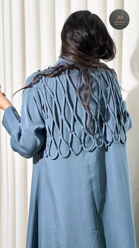 عبايه كلوش بقماش حرير ياباني