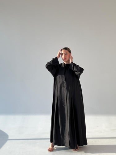 عباية حرير A5 .