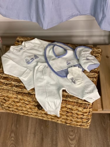 بدلة كاملة 10 قطع لحديثي الولادة 11124