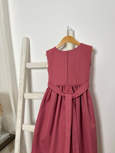 مريول للمرحلة الابتدائية منفصل .