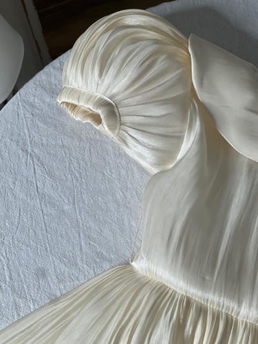 فستان اللؤلؤة -