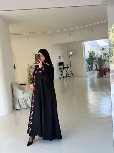 عباية أطفال من كولكشن الفرح A34 .