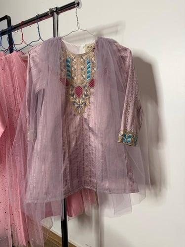 جلابية بنفسج خطوط .