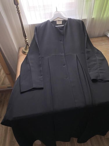 عباية عملية و أنيقة A35