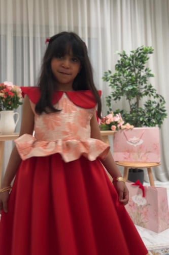 فستان الورد من كولكشن العيد .