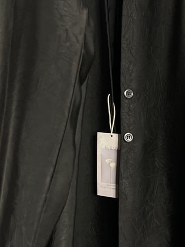 عباية بليزر ملمس حرير A1 .