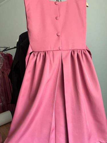 مريول للمرحلة الابتدائية منفصل .