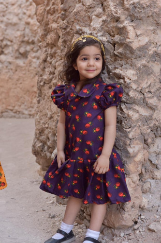 فستان شالكي بنفسجي مكسر من كولكشن رمضان 2022 .