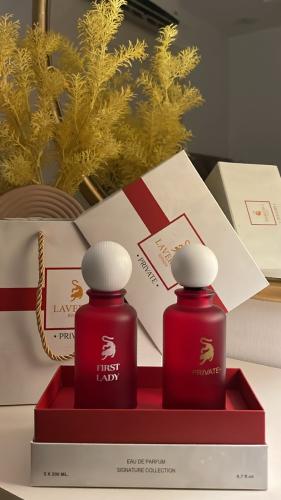 بكج عطر فاخر مربع بديل لافيرن احمر