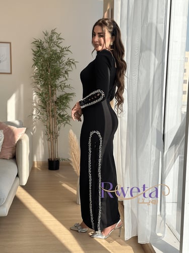 فستان ناعم كريب اسود ملكي