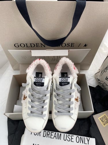 Golden goose
