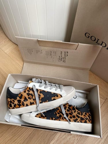 Golden goose