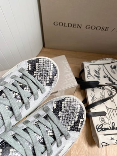 Golden goose