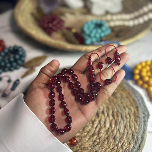 مسباح فاتوران كرزي حجم ناعم قص زيتوني 33خرزة