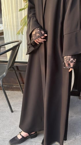 عبايه دانتيل