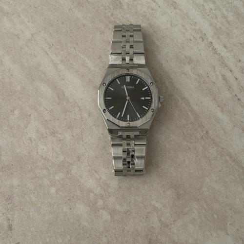 Men's watch with black dial