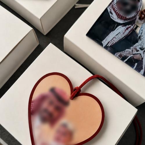 تعليقه على حسب الطلب