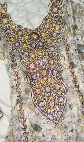 مخور jehan جاهز مخيط مُزين الفصوص على كامل المخور...