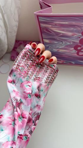 مخور Rose مخور جاهز مخيط مُزين بالفصوص والخيوط بال...