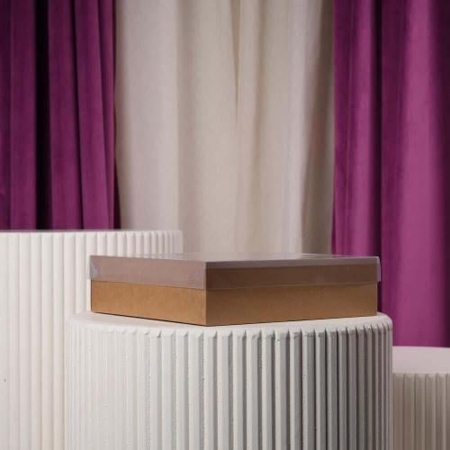 علبة منتجات وسط مربع شفاف كرتوني درزن