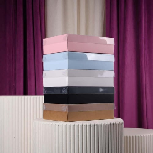 علبة منتجات وسط مستطيل شفاف اسود درزن