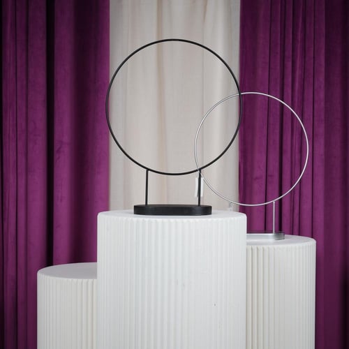 ستاند حديد أسود شكل دائرة