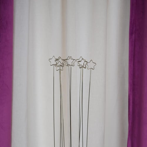 حامل كروت ذهبي شكل نجمة (ربطة)