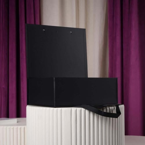 علب شيال أسود