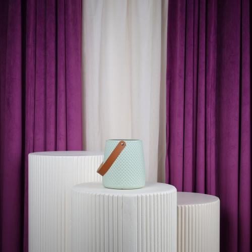 فازة ورد بلاستيك تفاحي