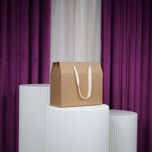 علب كرتونية مع شيال درزن