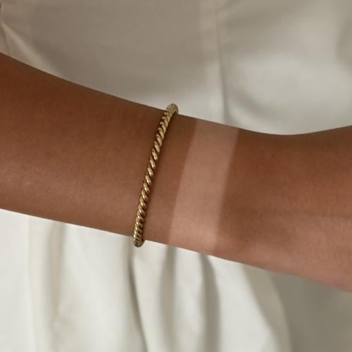 Gold bracelet