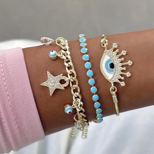 تشكيلة الصيف ازرق