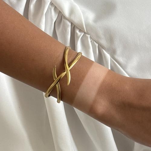 Gold bracelet