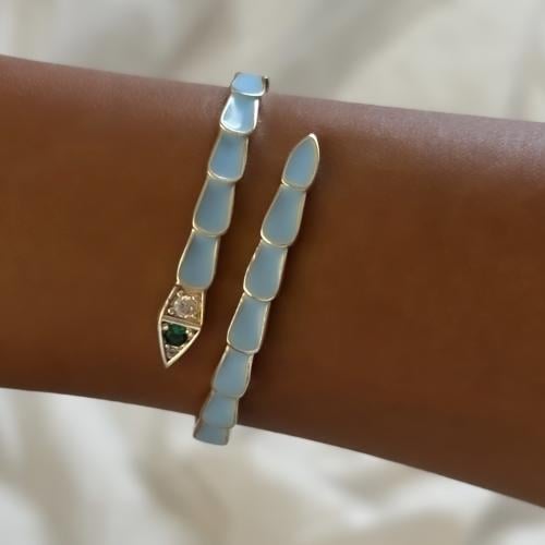 سوار ثعبان ازرق فاتح