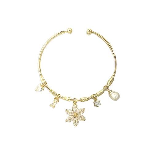 White flower bracelet gold